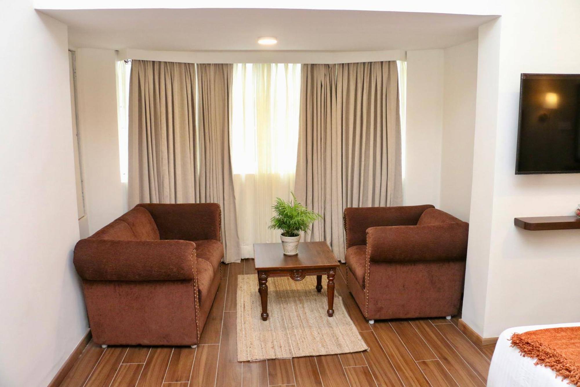 Nalapad'S Hotel Bangalore International Экстерьер фото