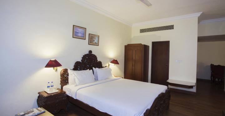Nalapad'S Hotel Bangalore International Экстерьер фото