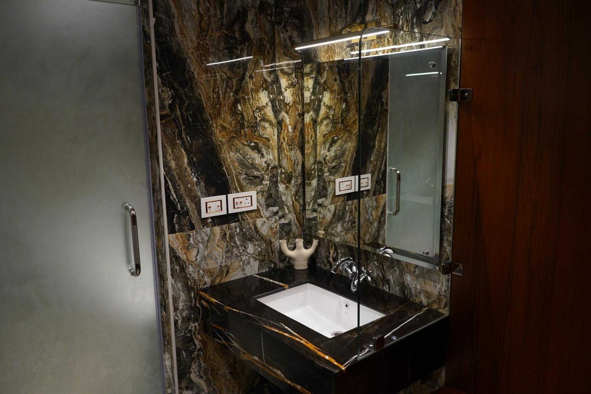 Nalapad'S Hotel Bangalore International Экстерьер фото
