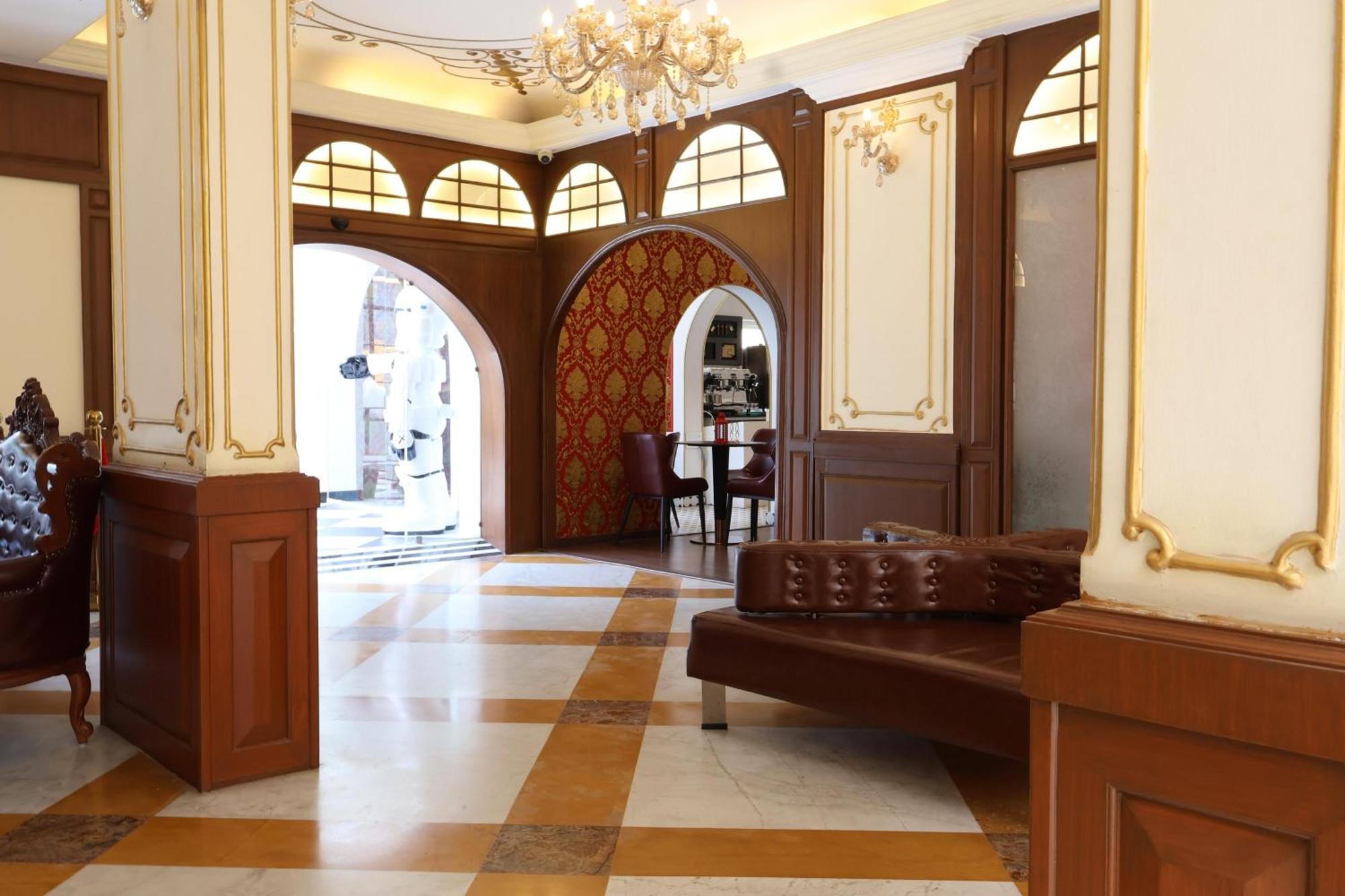 Nalapad'S Hotel Bangalore International Экстерьер фото