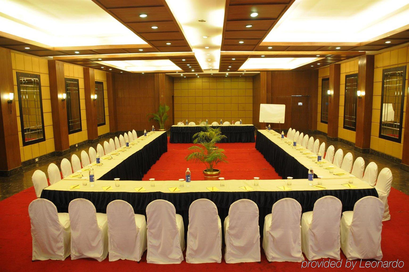 Nalapad'S Hotel Bangalore International Удобства фото
